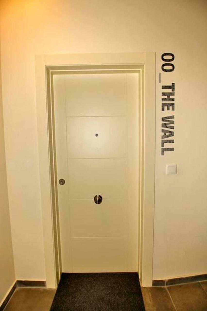 The Wall - New Apartment Alicante Bagian luar foto